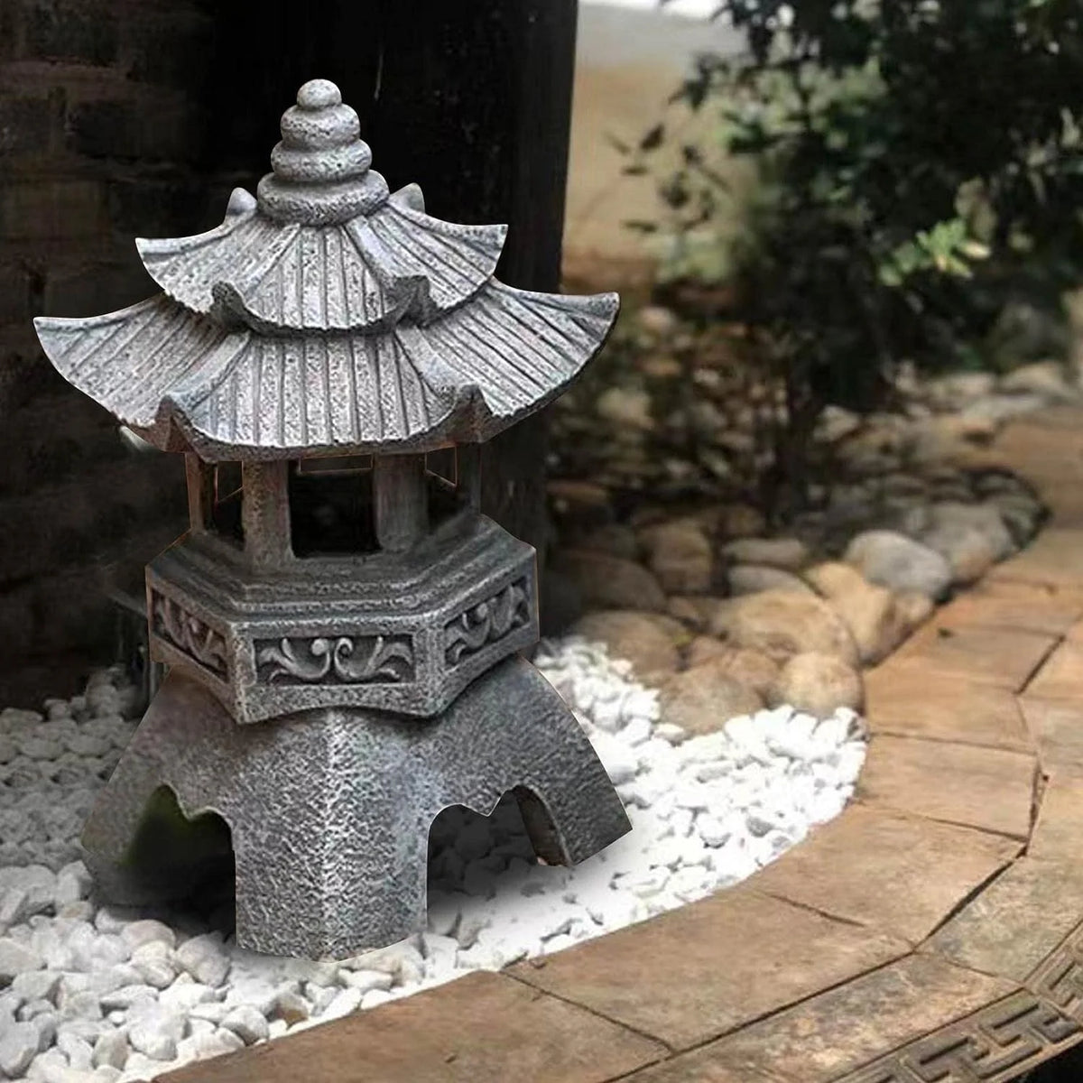 Japanese Solar Pagoda Lantern – Outdoor Garden LED Light